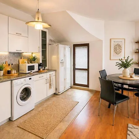 Apartman Khan Krum *