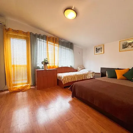 Apartman Khan Krum